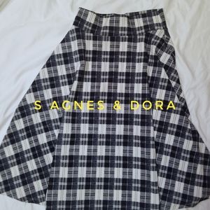 Circle Skirt Agnes and Dora